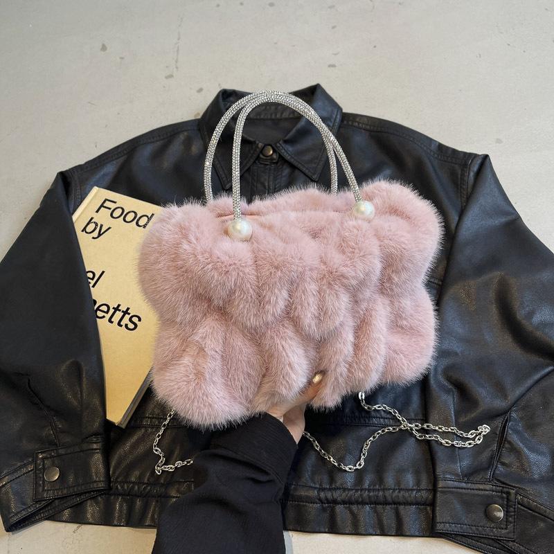 Gentle and Furry Women s Handbag, Fashionable and Versatile Solid Color Crossbody Bags, Suitable for Commuting and Banquets рожевий
Gentle and Furry Women s Handbag, Fashionable and Versatile Solid Color Crossbody Bags, Suitable for Commuting and Banquets рожевий