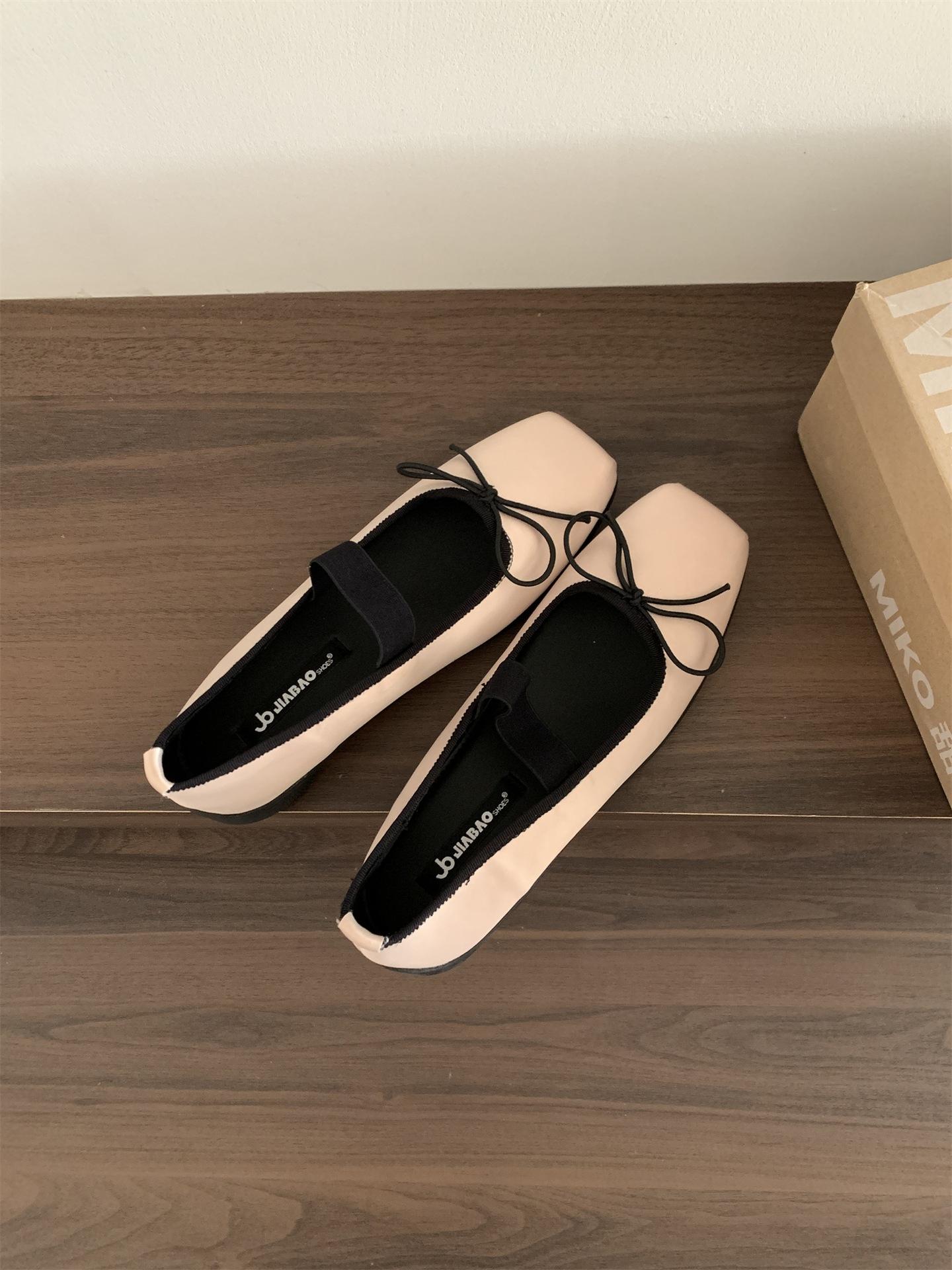 French square head thick heel Korean version bow single shoes women s 2025 autumn new ballet style with Mary Jane shoes 39
French square head thick heel Korean version bow single shoes women s 2025 autumn new ballet style with Mary Jane shoes 39