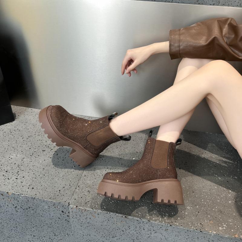 Fashion Full of Diamonds and Trifle Soles 2025 Autumn and Winter New Heightened British Style Chelsea Booties 40
Fashion Full of Diamonds and Trifle Soles 2025 Autumn and Winter New Heightened British Style Chelsea Booties 40