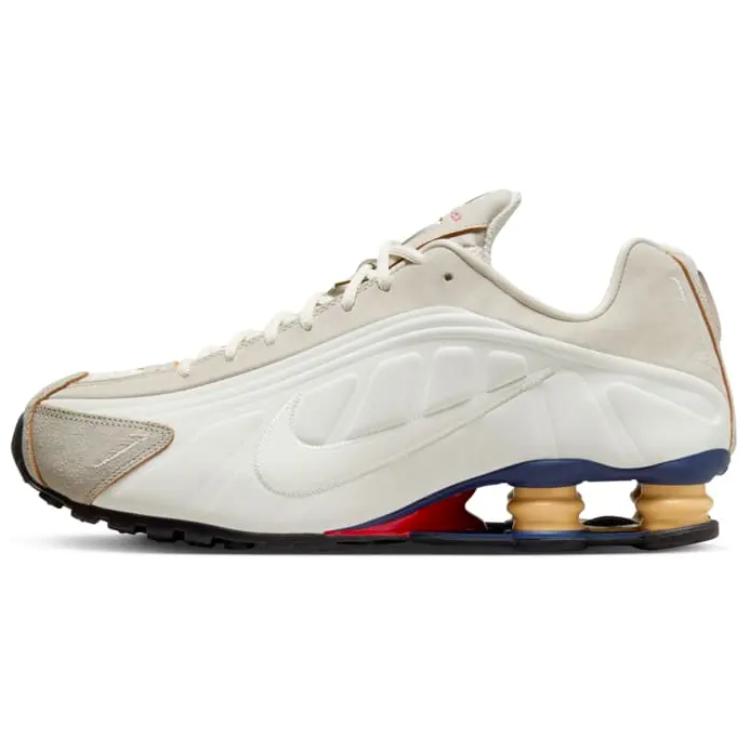 Nike Shox R4 Prm Design By Korea HQ3531-099 42.5
Nike Shox R4 Prm Design By Korea HQ3531-099 42.5