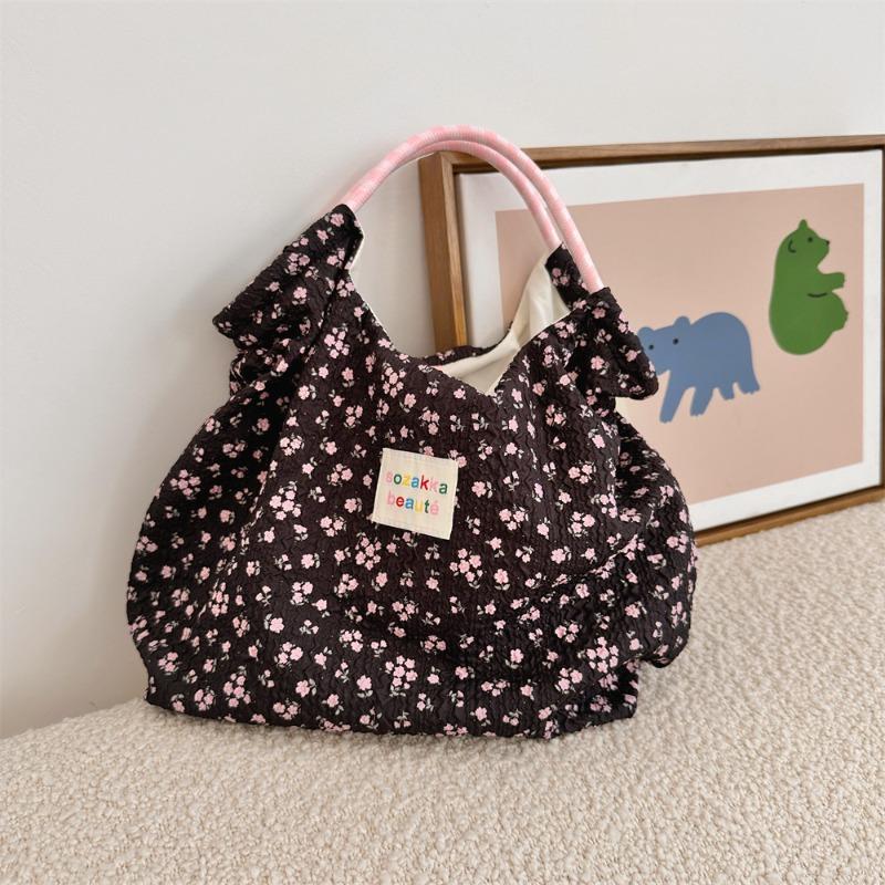 Cartoon embossed rabbit hand bag women s shoulder canvas bag commuter bag shopping bag
Cartoon embossed rabbit hand bag women s shoulder canvas bag commuter bag shopping bag