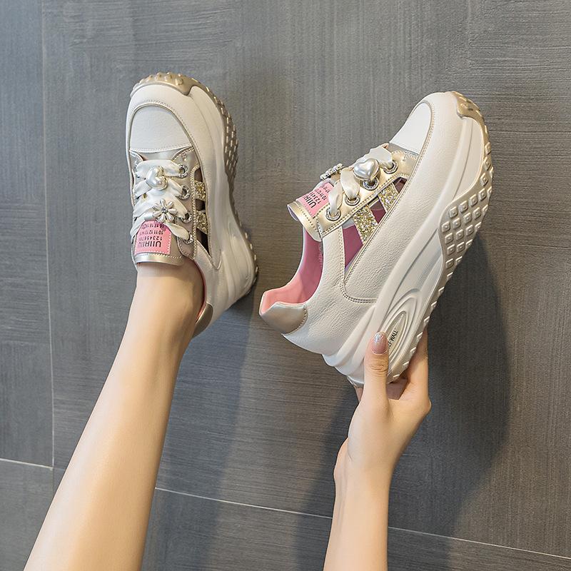 Кожаные полые кроссовки «папины» женские лето 2025 новая мода легкие с внутренней платформой повседневные спортивные туфли сандалии на платформе 34
Кожаные полые кроссовки «папины» женские лето 2025 новая мода легкие с внутренней платформой повседневные спортивные туфли сандалии на платформе 34