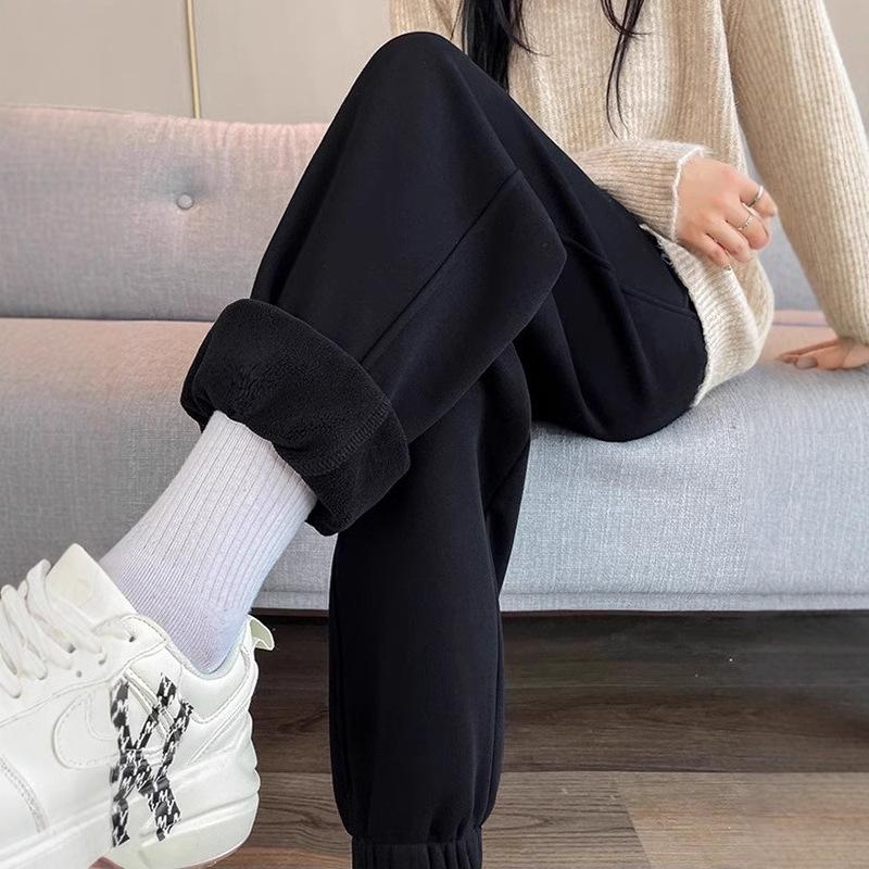 2025 Spring/Autumn Women s Wide-Leg Joggers: Trendy, Versatile Korean-Style Casual Pants for Students 4XL
2025 Spring/Autumn Women s Wide-Leg Joggers: Trendy, Versatile Korean-Style Casual Pants for Students 4XL