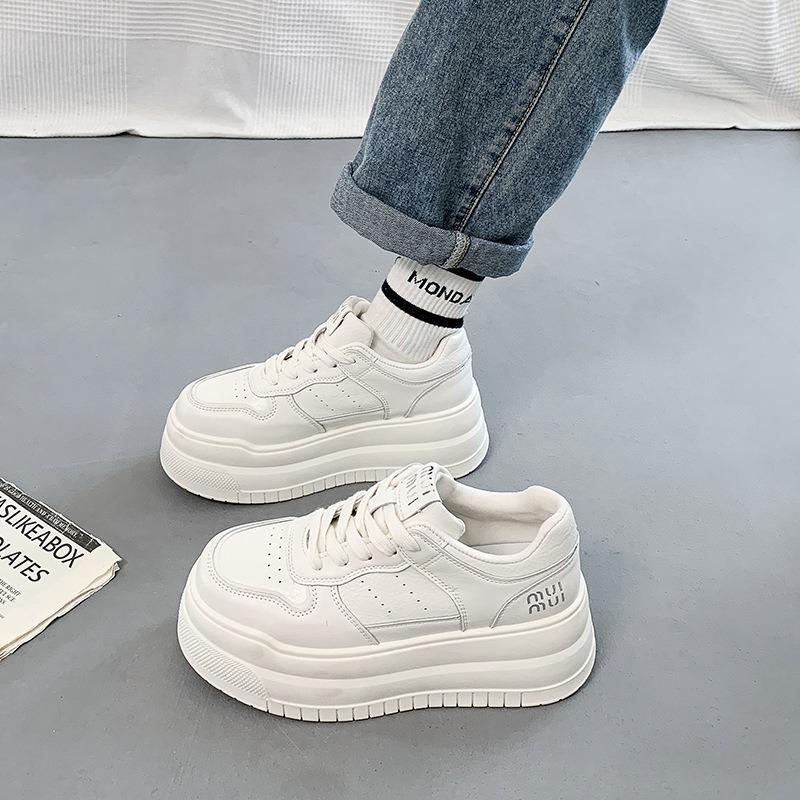 туфли на платформе из бисквитной подошвы, белые, женские, новые, весенне-осенние, увеличивающие рост, женские туфли, повседневная спортивная обувь, кеды 40
туфли на платформе из бисквитной подошвы, белые, женские, новые, весенне-осенние, увеличивающие рост, женские туфли, повседневная спортивная обувь, кеды 40