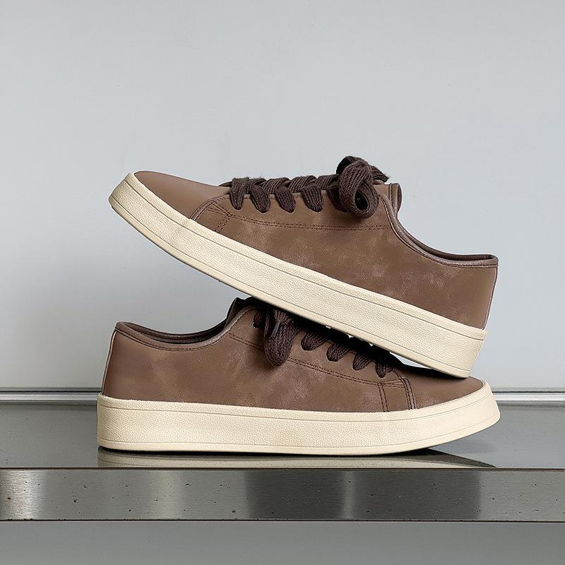 Niche style youth leather casual shoes student three times vulcanized board shoes flip fur comfortable sub 44 коричневий
Niche style youth leather casual shoes student three times vulcanized board shoes flip fur comfortable sub 44 коричневий