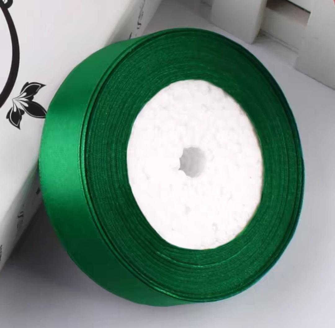 25Yards/Roll 2.5cm Silk Satin Ribbon Handmade Crafts Materials Christmas Party DIY Gift Box Wrap Party Wedding Decorative 2.5cmx25yard
25Yards/Roll 2.5cm Silk Satin Ribbon Handmade Crafts Materials Christmas Party DIY Gift Box Wrap Party Wedding Decorative 2.5cmx25yard