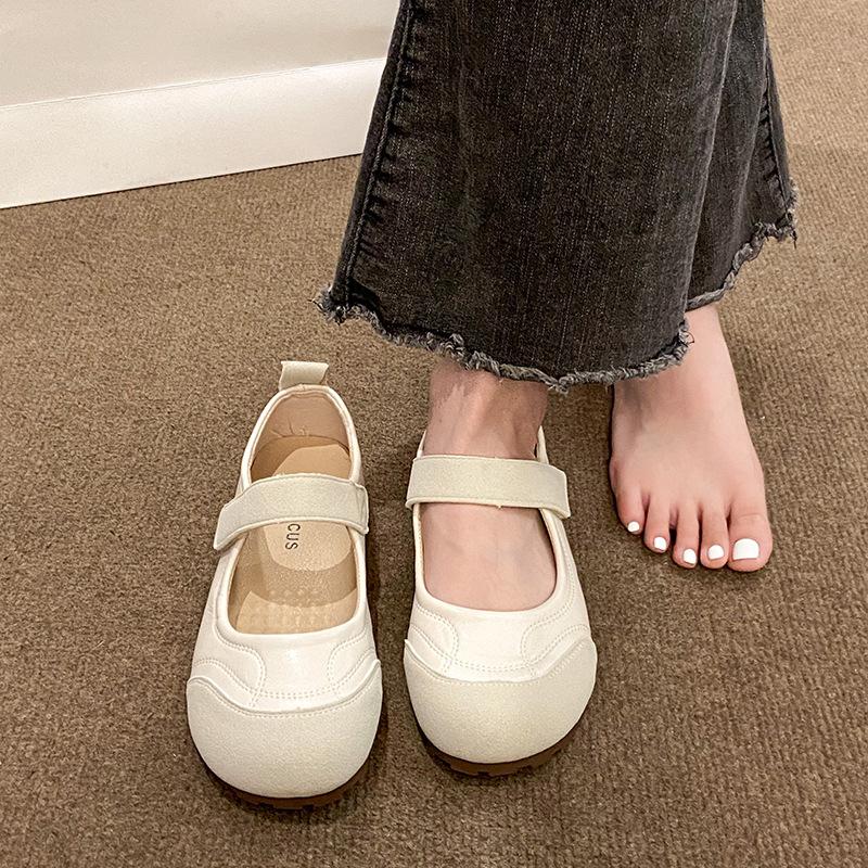 Soft leather Mary Jane single shoes women s 2025 spring and autumn new flat-soled soft-soled Velcro comfortable fashion versatile casual shoes 40 срібний
Soft leather Mary Jane single shoes women s 2025 spring and autumn new flat-soled soft-soled Velcro comfortable fashion versatile casual shoes 40 срібний