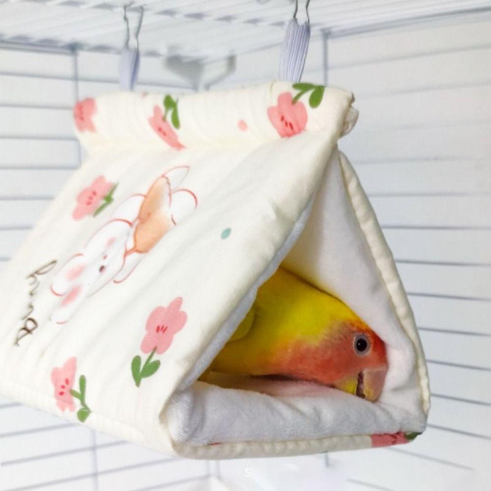 Cartoon Pet Sleeping Bed Cute Triangular Cotton Nest Easy to Use Parrot Warm Hammock Intoor бежевий
Cartoon Pet Sleeping Bed Cute Triangular Cotton Nest Easy to Use Parrot Warm Hammock Intoor бежевий