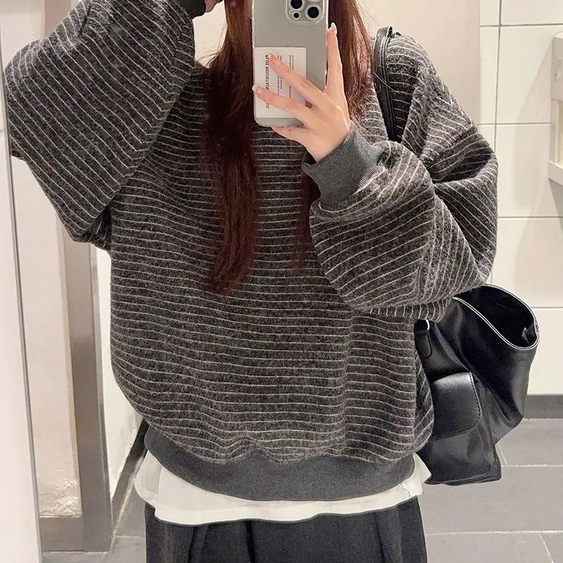 Large Size Round Neck Pullover Long Sleeve Lazy Style Retro Striped Sweatshirt Women s New Autumn Loose Slim Casual Top 3XL чорний
Large Size Round Neck Pullover Long Sleeve Lazy Style Retro Striped Sweatshirt Women s New Autumn Loose Slim Casual Top 3XL чорний