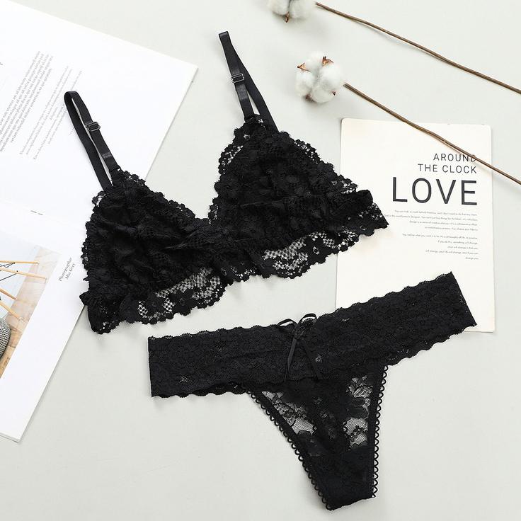 Жіночий комплект мереживних бюстгальтерів. Сексуальна нижня білизна без дротів, комплект нижньої білизни зі стрингами. Жіночий прозорий безшовний інтимний комплект. L чорний
Жіночий комплект мереживних бюстгальтерів. Сексуальна нижня білизна без дротів, комплект нижньої білизни зі стрингами. Жіночий прозорий безшовний інтимний комплект. L чорний