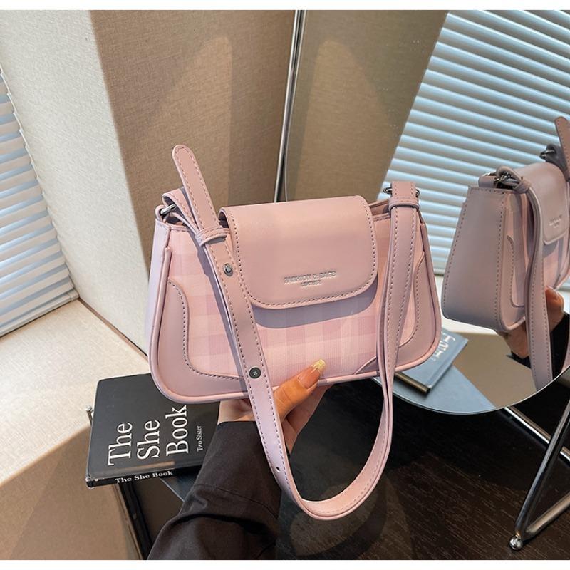 Plaid portable small square bag women s new temperament niche high sense daily commuting messenger bag фіолетовий
Plaid portable small square bag women s new temperament niche high sense daily commuting messenger bag фіолетовий