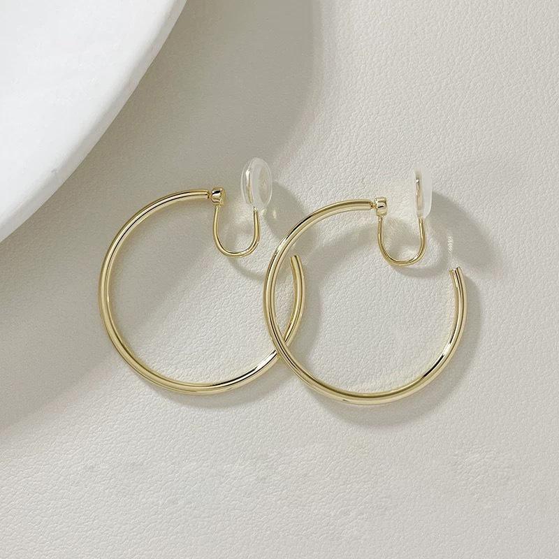 Zhao Ruth Su Ring Earrings Earrings Light Luxury Premium Mosquito Coil Disc Earrings Clips No Ear Piercings Large Ring Earrings Stud Earrings
Zhao Ruth Su Ring Earrings Earrings Light Luxury Premium Mosquito Coil Disc Earrings Clips No Ear Piercings Large Ring Earrings Stud Earrings