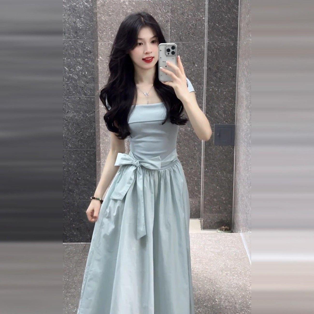 Stunning French Blue A-line Summer Dress, Women s Cinched Waist, Square Neck, Short Sleeve, with Bow Accent Extra Large синій
Stunning French Blue A-line Summer Dress, Women s Cinched Waist, Square Neck, Short Sleeve, with Bow Accent Extra Large синій