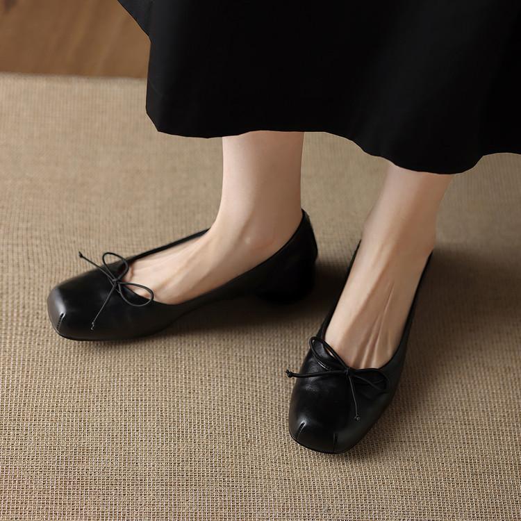 Ретро стиль толстый каблук первый слой коровья кожа круглый носок одинарные туфли женские с бантом женские туфли профессиональные женские туфли 39 чёрный
Ретро стиль толстый каблук первый слой коровья кожа круглый носок одинарные туфли женские с бантом женские туфли профессиональные женские туфли 39 чёрный