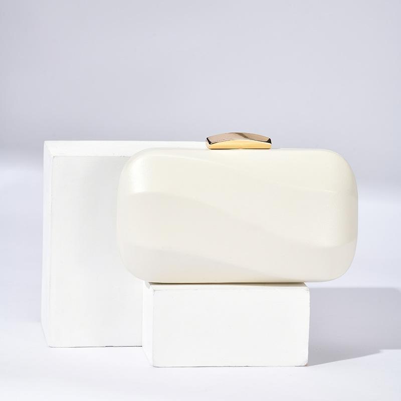 2025 New Women Patchwork Evening Bags Fashion Leather Bags Mini Party Shoulder Chain Bags Dinner Wallets Drop Shipping
2025 New Women Patchwork Evening Bags Fashion Leather Bags Mini Party Shoulder Chain Bags Dinner Wallets Drop Shipping