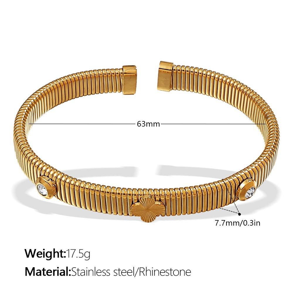 Light Luxury Versatile Clover Stripe Elastic Trend Premium Design Stainless Steel Bracelet
Light Luxury Versatile Clover Stripe Elastic Trend Premium Design Stainless Steel Bracelet