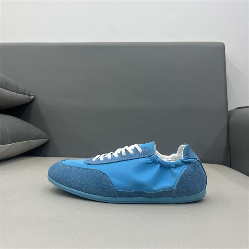 Summer new breathable mesh casual shoes flat bottom low top lace-up trendy blh 43 синій
Summer new breathable mesh casual shoes flat bottom low top lace-up trendy blh 43 синій
