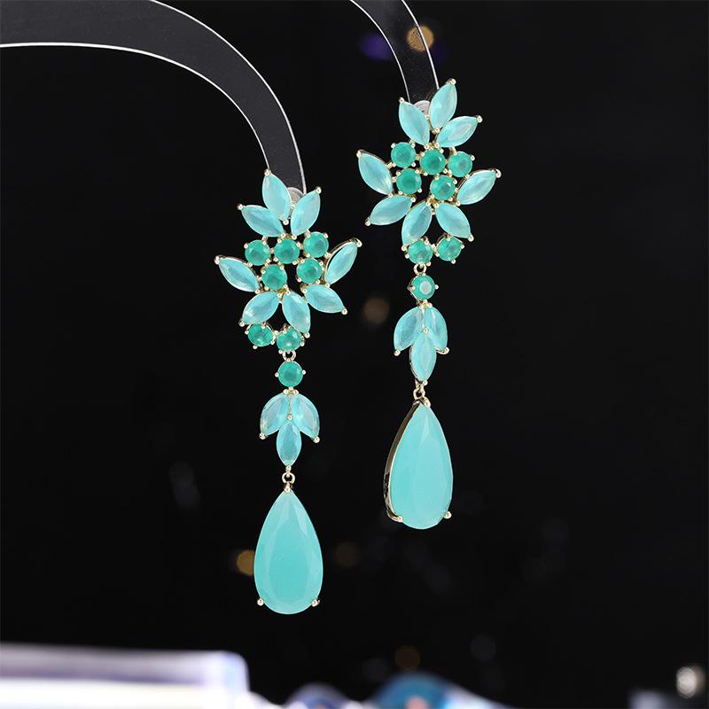 Women s Light Luxury Design Elegant Long Tassel Water Droplet Earrings Fashionable And Versatile Niche Design Earrings
Women s Light Luxury Design Elegant Long Tassel Water Droplet Earrings Fashionable And Versatile Niche Design Earrings