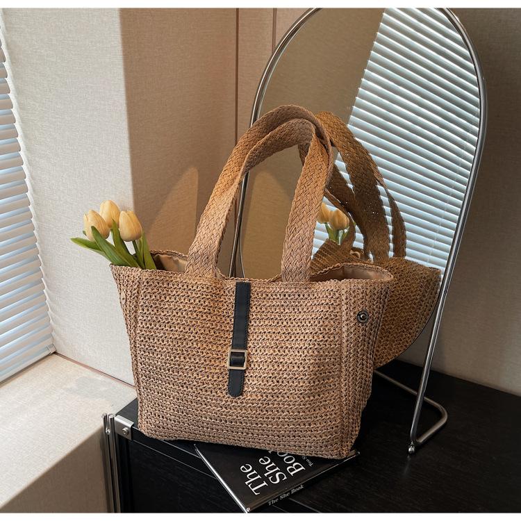 Новый нишевый дизайн плетеная сумка женская весенняя мода большая вместимость дорожная соломенная сумка сумка-тоут хаки
Новый нишевый дизайн плетеная сумка женская весенняя мода большая вместимость дорожная соломенная сумка сумка-тоут хаки
