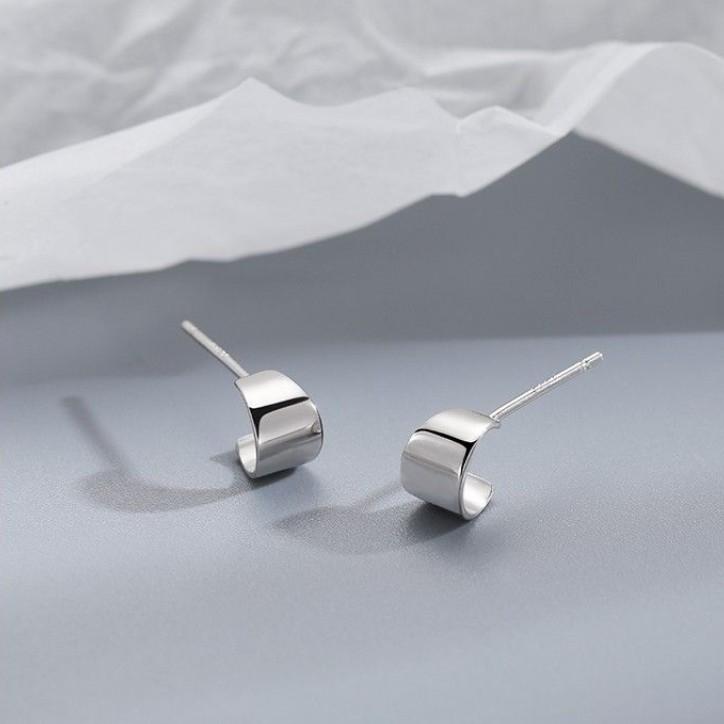 2024 New Blue Crystal Heart Star Stud Earrings for Women Girl New Gothic Y2K Punk Design Earrings Removable Simple Earrings
2024 New Blue Crystal Heart Star Stud Earrings for Women Girl New Gothic Y2K Punk Design Earrings Removable Simple Earrings