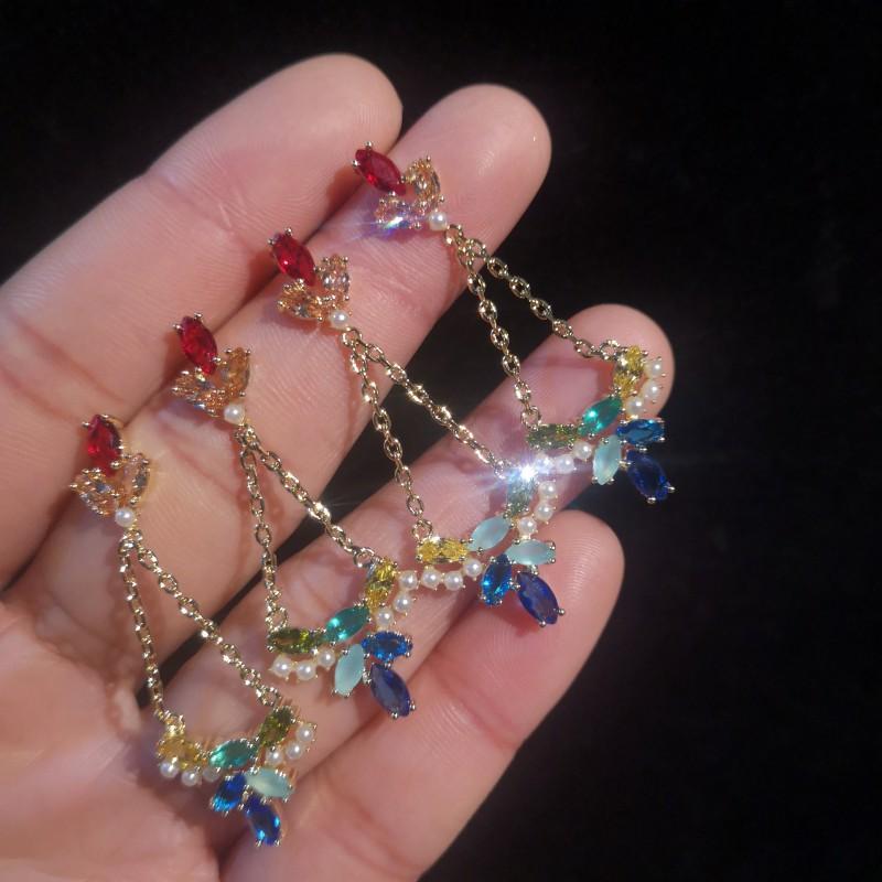 Серьги из серебра 925 пробы с иглами, винтажные праздничные модные серьги для женщин, цветные серьги с кубическим цирконием, имитация жемчуга, распродажа ювелирных изделий
Серьги из серебра 925 пробы с иглами, винтажные праздничные модные серьги для женщин, цветные серьги с кубическим цирконием, имитация жемчуга, распродажа ювелирных изделий