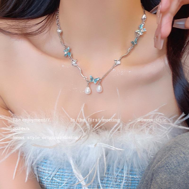 Elegant Blue Butterfly Pearl Necklace - Luxury Niche Design for Women X1518 серебряный
Elegant Blue Butterfly Pearl Necklace - Luxury Niche Design for Women X1518 серебряный