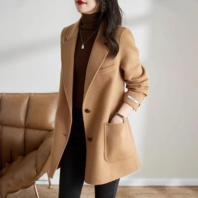 Korean Winter Suit Collar Woolen Coat Female Temperament Commuting Solid Color Long-sleeved Suit Jacket XXL
Korean Winter Suit Collar Woolen Coat Female Temperament Commuting Solid Color Long-sleeved Suit Jacket XXL