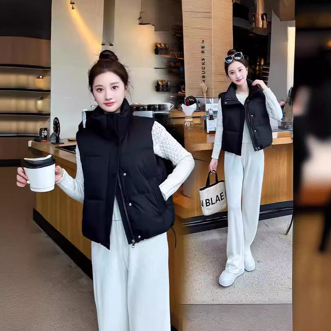 Women s Winter Cotton Vest: Loose, Fashionable, Slimming, Thickened Coat, Korean Style Casual Wear 2XL
Women s Winter Cotton Vest: Loose, Fashionable, Slimming, Thickened Coat, Korean Style Casual Wear 2XL