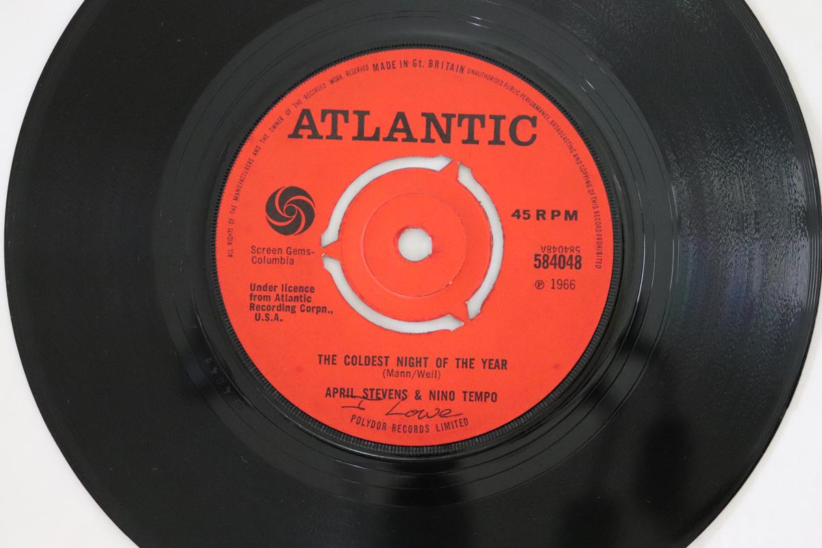 7inch Record NINO TEMPO & APRIL STEVENS - The Coldest Night Of The Year 584048 Atlantic 1966 UK Pop Used
7inch Record NINO TEMPO & APRIL STEVENS - The Coldest Night Of The Year 584048 Atlantic 1966 UK Pop Used