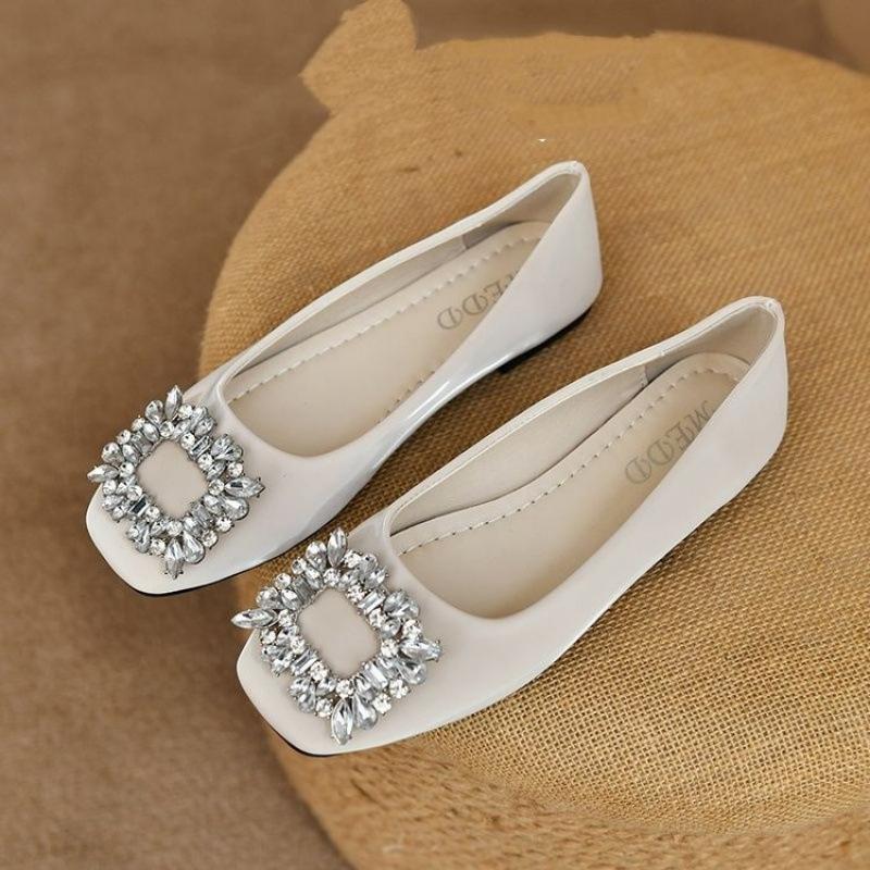 Нежные туфли-лодочки с феей, 2025 новинка, французский вечерний стиль, темперамент, квадратная пряжка со стразами, мелкий вырез, плоская подошва, туфли для работы 40 абрикосовый
Нежные туфли-лодочки с феей, 2025 новинка, французский вечерний стиль, темперамент, квадратная пряжка со стразами, мелкий вырез, плоская подошва, туфли для работы 40 абрикосовый