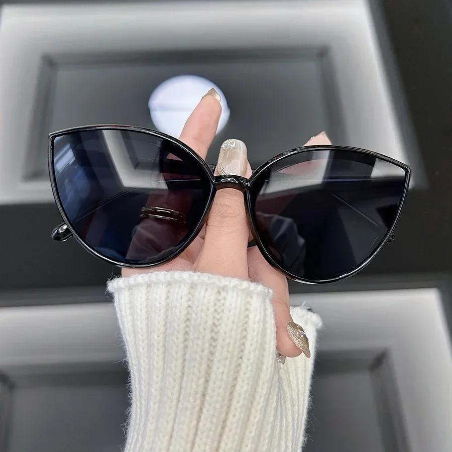 Стильные квадратные солнцезащитные очки женские мужские классические ретро модные очки повседневные женские мужские Other
Стильные квадратные солнцезащитные очки женские мужские классические ретро модные очки повседневные женские мужские Other