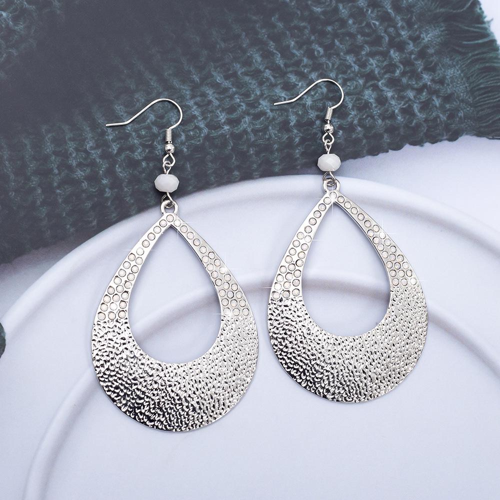 Retro Polka Dot Teardrop Earrings with Inlaid Diamonds and Fashionable Design серебряный
Retro Polka Dot Teardrop Earrings with Inlaid Diamonds and Fashionable Design серебряный