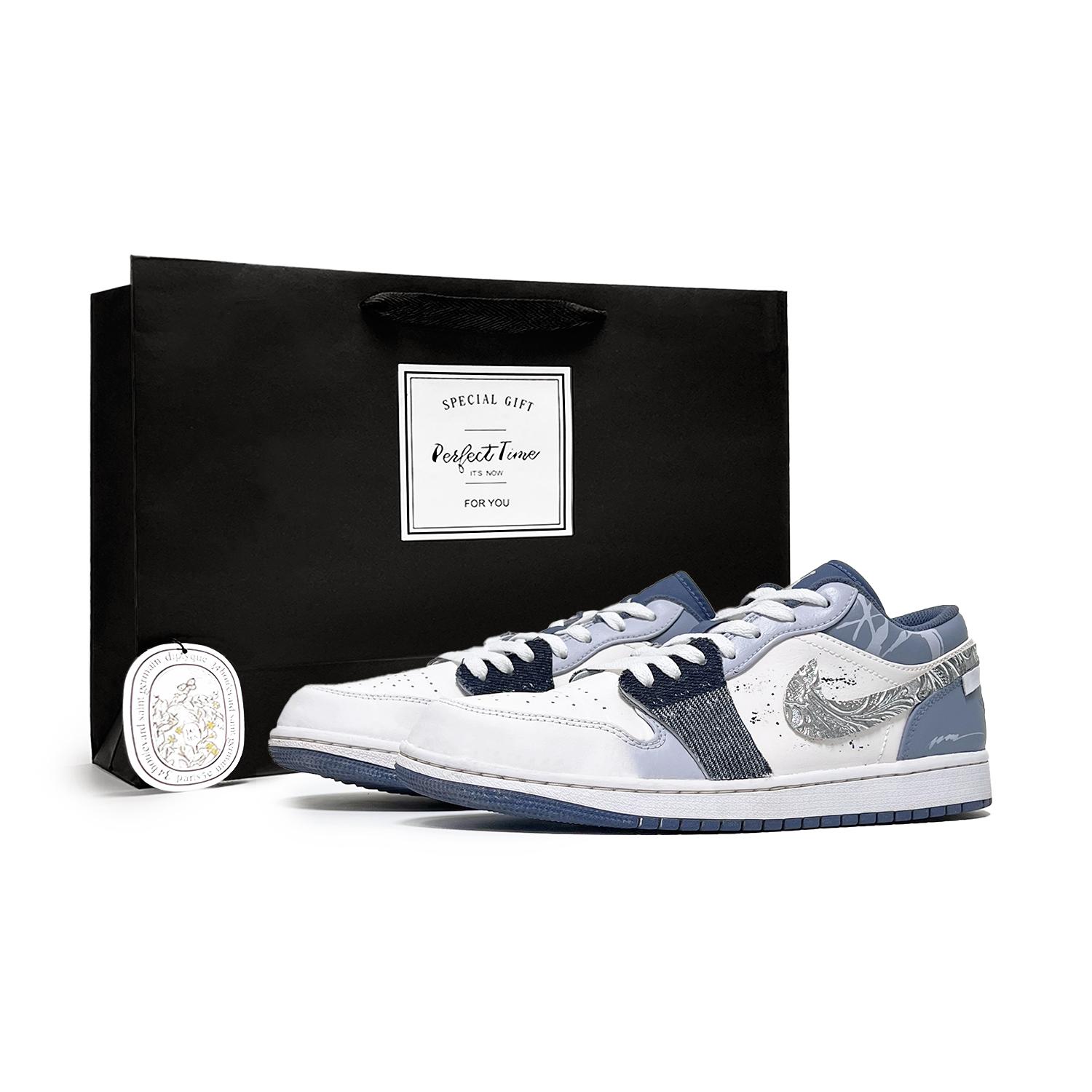 Jordan Air Jordan 1 Abrasion Resistant Low top Vintage Basketball Shoes Men s Blue White 553558-414(Team285-) 41
Jordan Air Jordan 1 Abrasion Resistant Low top Vintage Basketball Shoes Men s Blue White 553558-414(Team285-) 41