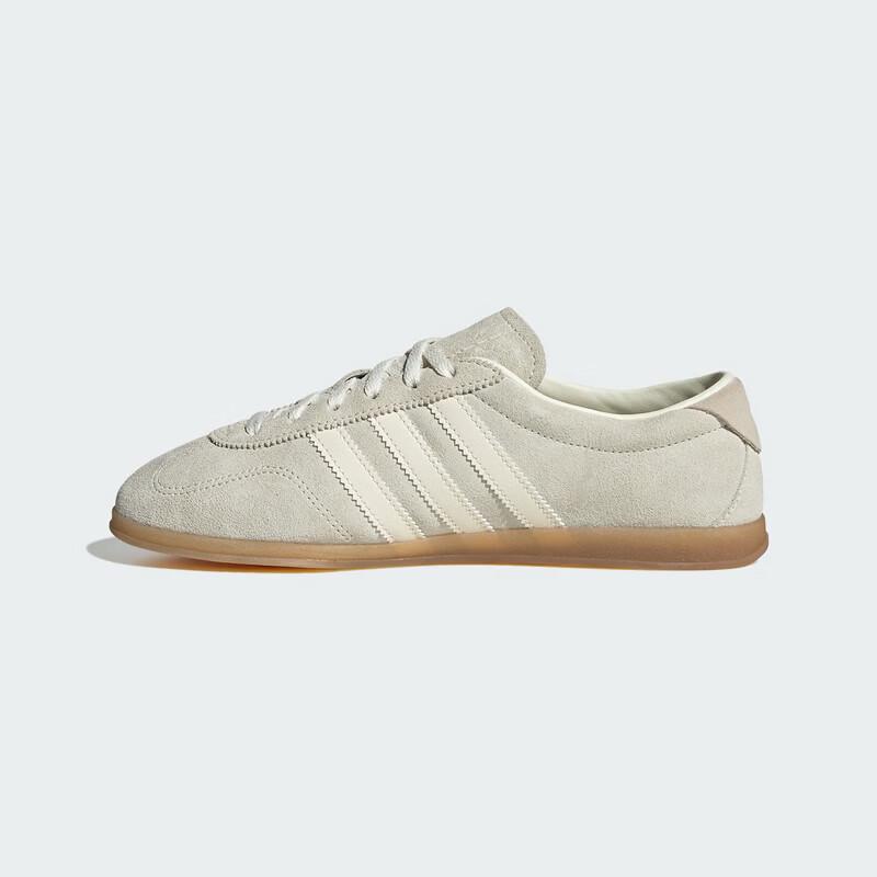 Adidas Women s Retro Casual Sport Shoes 35.5
Adidas Women s Retro Casual Sport Shoes 35.5