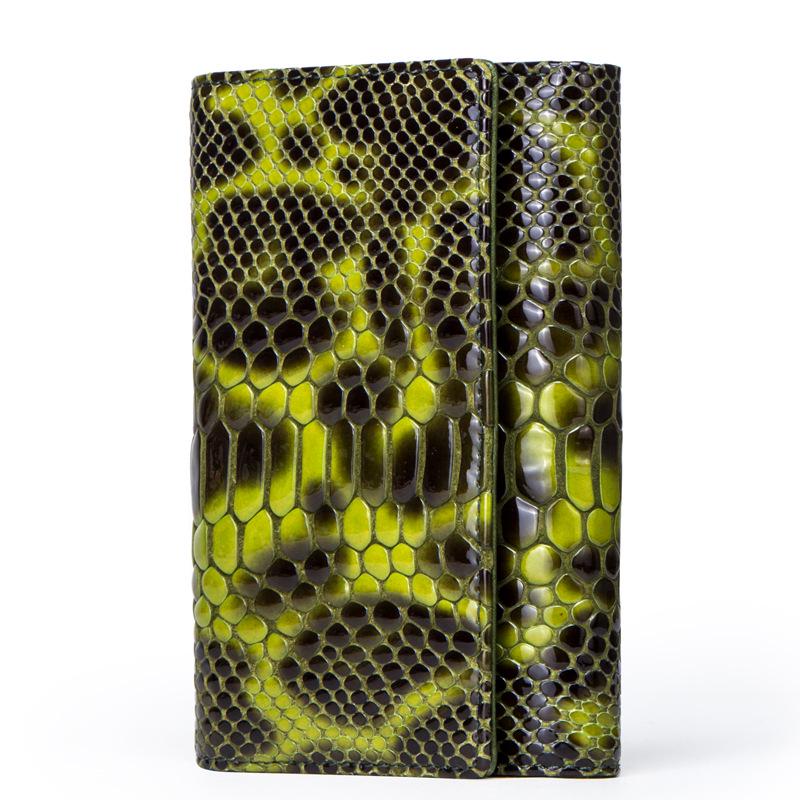 Женский кошелек-клатч Black Angel из коровьей кожи с тиснением под аллигатора и RFID-защитой, тройного сложения трава зеленый
Женский кошелек-клатч Black Angel из коровьей кожи с тиснением под аллигатора и RFID-защитой, тройного сложения трава зеленый