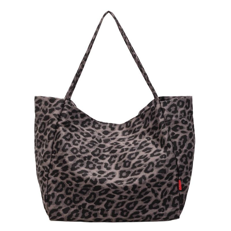 New Korean Style Leopard Print Tote Bag Women Large Capacity Casual and Simple Shoulder Bag Fashi and Versatile Canvas Bag серый
New Korean Style Leopard Print Tote Bag Women Large Capacity Casual and Simple Shoulder Bag Fashi and Versatile Canvas Bag серый