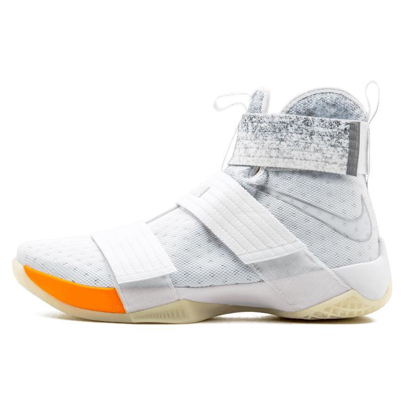 Nike LeBron Zoom Soldier 10 John Elliot 885682-100 41
Nike LeBron Zoom Soldier 10 John Elliot 885682-100 41