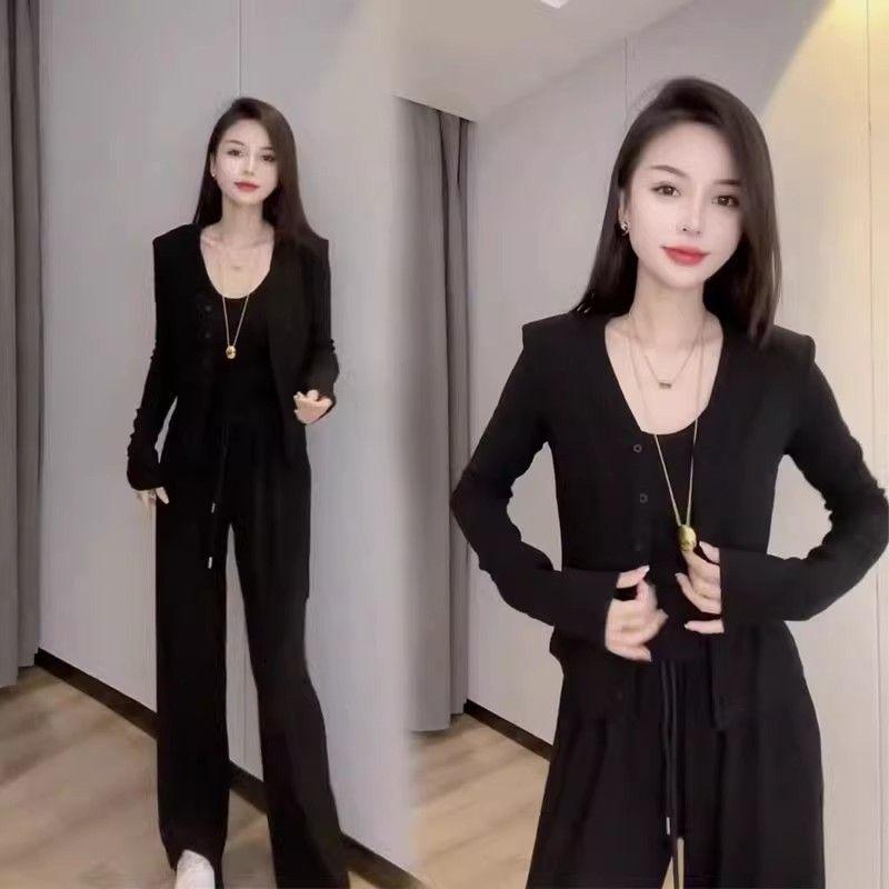 2026 Trendy Spring/Autumn Women s Fashion Suit: Comfortable, Chic Three-Piece Set for a Youthful, Elegant Look 2XL (130-145 jin)
2026 Trendy Spring/Autumn Women s Fashion Suit: Comfortable, Chic Three-Piece Set for a Youthful, Elegant Look 2XL (130-145 jin)