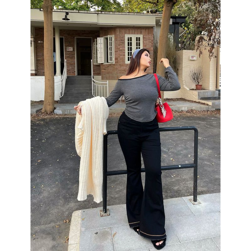 Brother Nan Chubby Raw Edge Slightly Flared Jeans Women Autumn and Winter New Plus size Chubby Girl High Waist Slim fit Slimming Mopping Pants Black 2XL
Brother Nan Chubby Raw Edge Slightly Flared Jeans Women Autumn and Winter New Plus size Chubby Girl High Waist Slim fit Slimming Mopping Pants Black 2XL