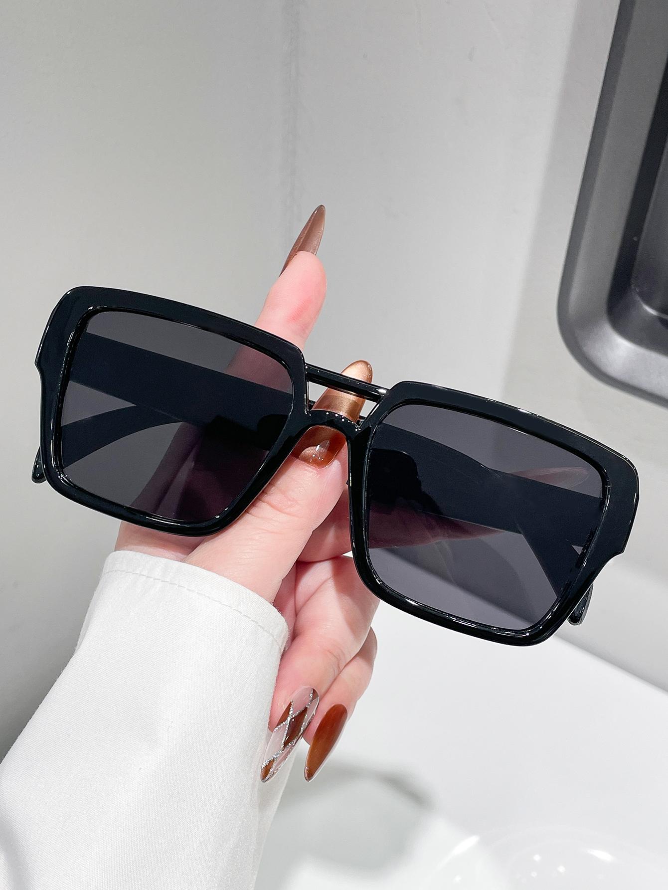European Style Large Square Frame Glasses Dual Beam Personalized Design Suitable for Daily Wear Driving And Photography чёрный
European Style Large Square Frame Glasses Dual Beam Personalized Design Suitable for Daily Wear Driving And Photography чёрный