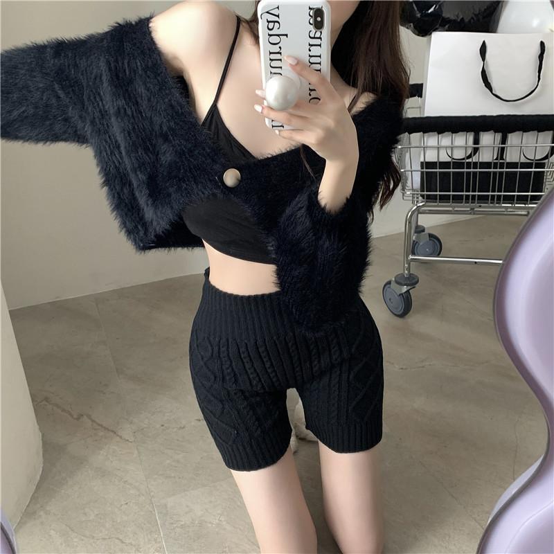 Трикотажные леггинсы женские однотонные модные с высокой талией защитные 2025 весна осень новые базовые удобные мягкие женские нижнее белье защита конфиденциальности One Size чёрный
Трикотажные леггинсы женские однотонные модные с высокой талией защитные 2025 весна осень новые базовые удобные мягкие женские нижнее белье защита конфиденциальности One Size чёрный