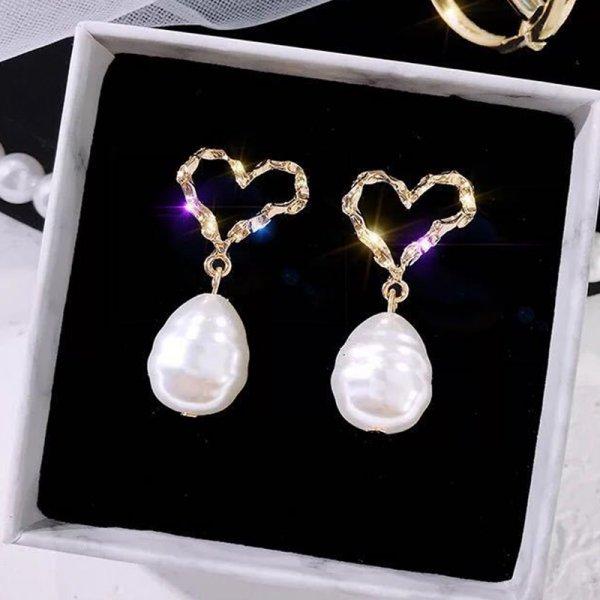 Korean Exquisite Heart Shape Stud Earrings For Women Shining CZ Zircon Love Imitation Pearl Earring Girl Temperament Jewelry
Korean Exquisite Heart Shape Stud Earrings For Women Shining CZ Zircon Love Imitation Pearl Earring Girl Temperament Jewelry