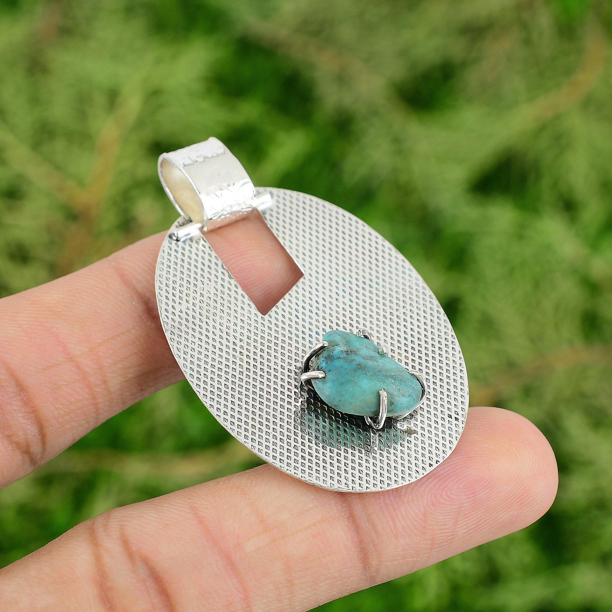 Daughters Day Sale Tibetan Turquoise Rough Gemstone Pendant Jewelry 925 Silver
Daughters Day Sale Tibetan Turquoise Rough Gemstone Pendant Jewelry 925 Silver
