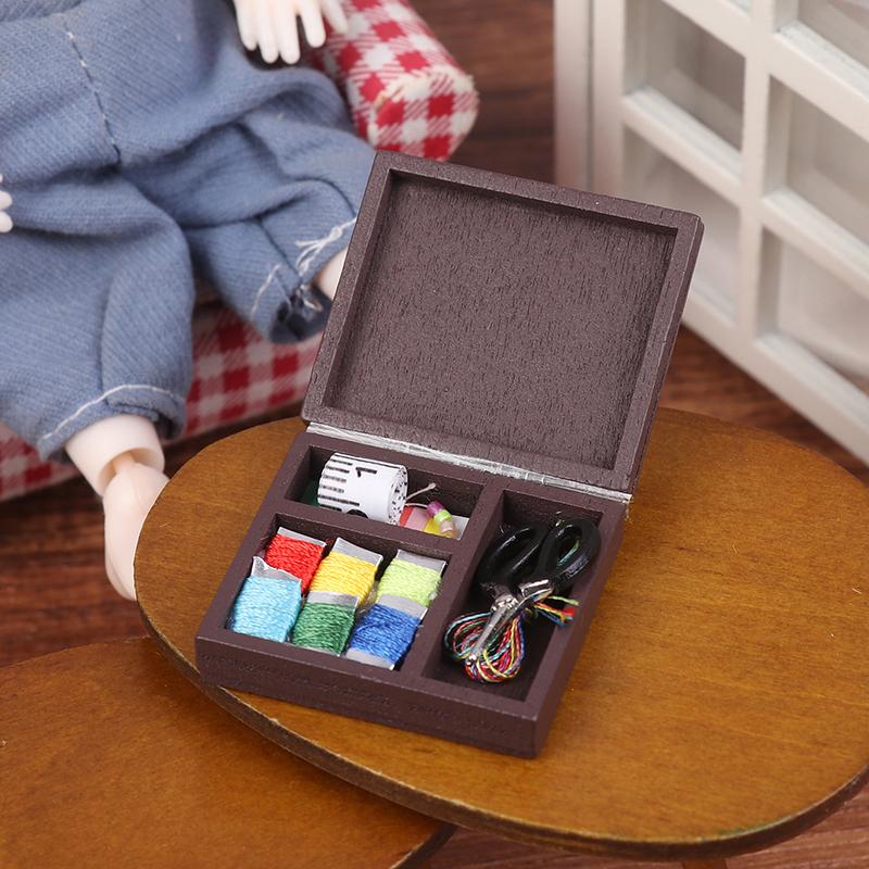 1/12 Набор для шитья и рукоделия для кукольного домика Мини-мебель Украшения для кукольного домика Аксессуары для дома
1/12 Набор для шитья и рукоделия для кукольного домика Мини-мебель Украшения для кукольного домика Аксессуары для дома