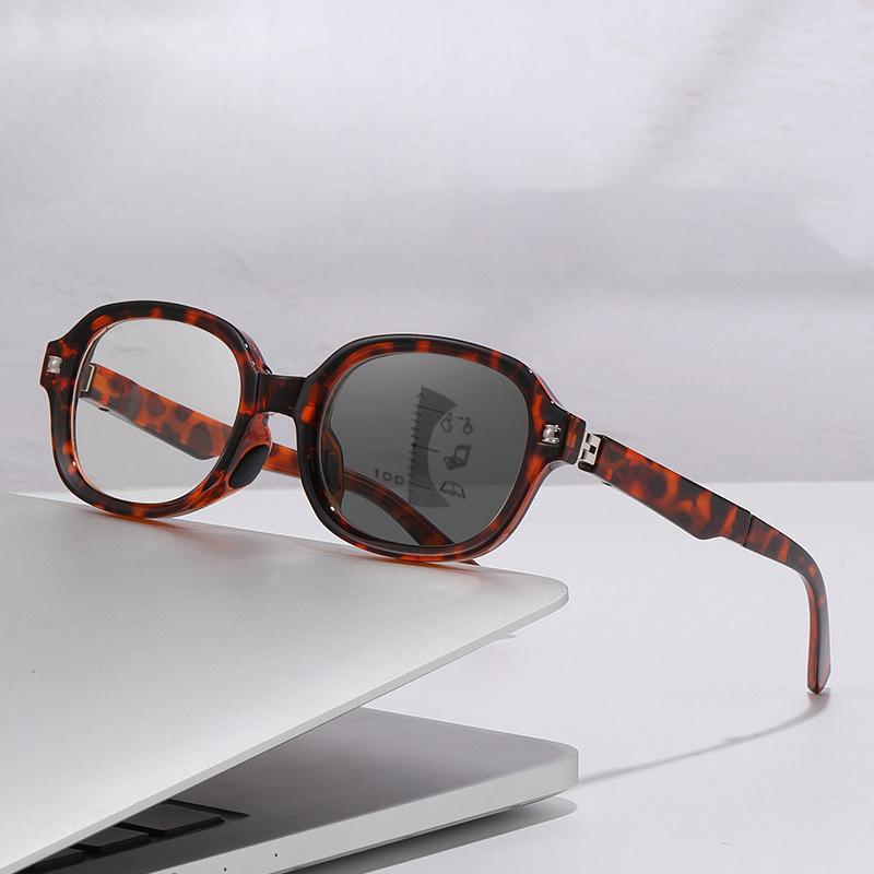 Portable Folding Presbyopia Eyeglasses Multi-focal Photochromic- Lenses With Near And Far Vision 6028 Professional Vision Correction 4
Portable Folding Presbyopia Eyeglasses Multi-focal Photochromic- Lenses With Near And Far Vision 6028 Professional Vision Correction 4