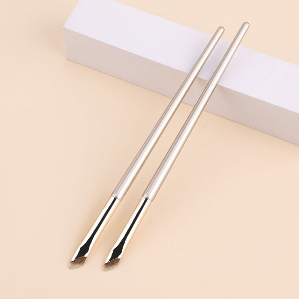 Small Angle Flat Eyeliner Brush Natural Angled Eyeliner Brush Ultrathin Eye Makeup Brushes Female flated brush
Small Angle Flat Eyeliner Brush Natural Angled Eyeliner Brush Ultrathin Eye Makeup Brushes Female flated brush