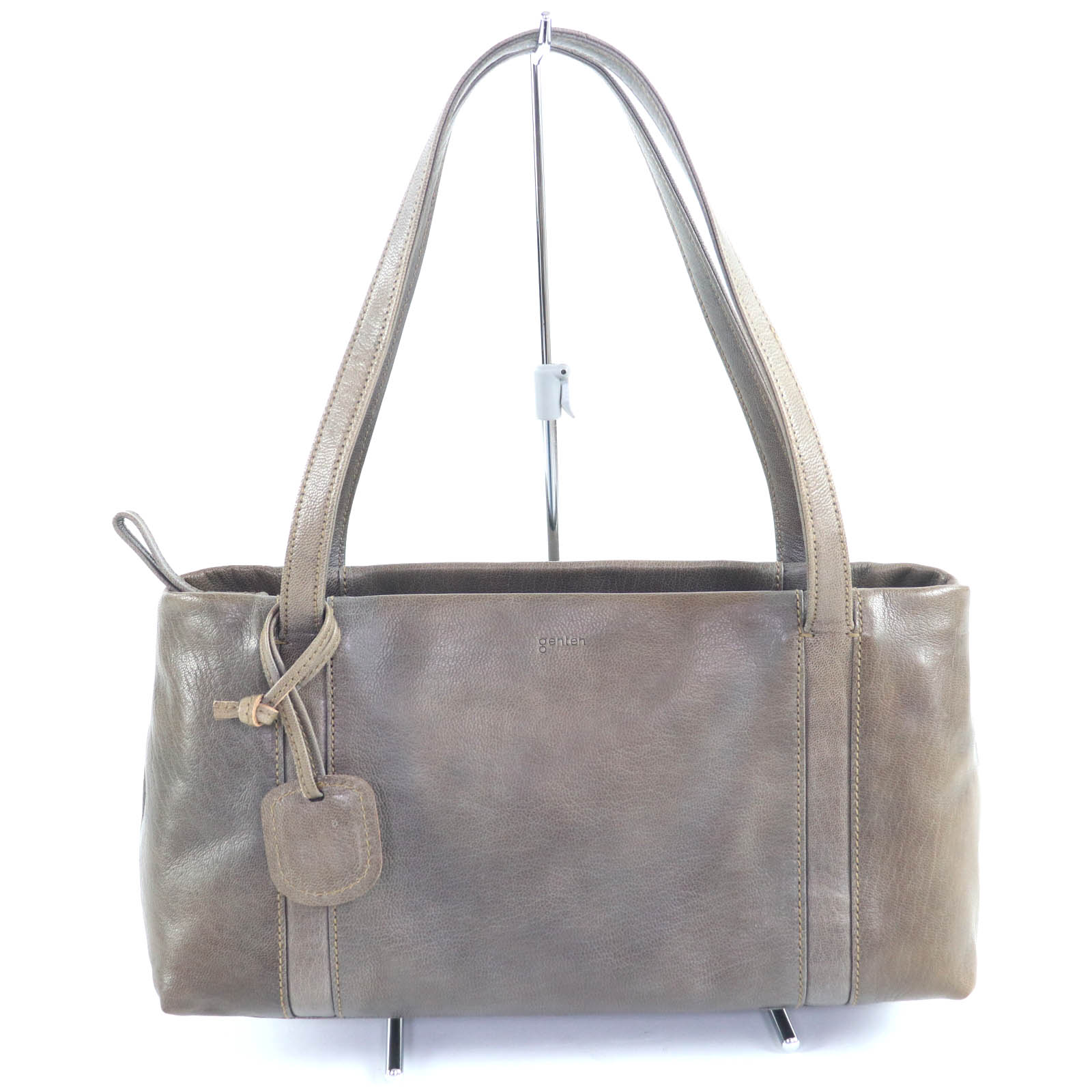 Excellent genten Tote Bag Gray leather Women Used
Excellent genten Tote Bag Gray leather Women Used