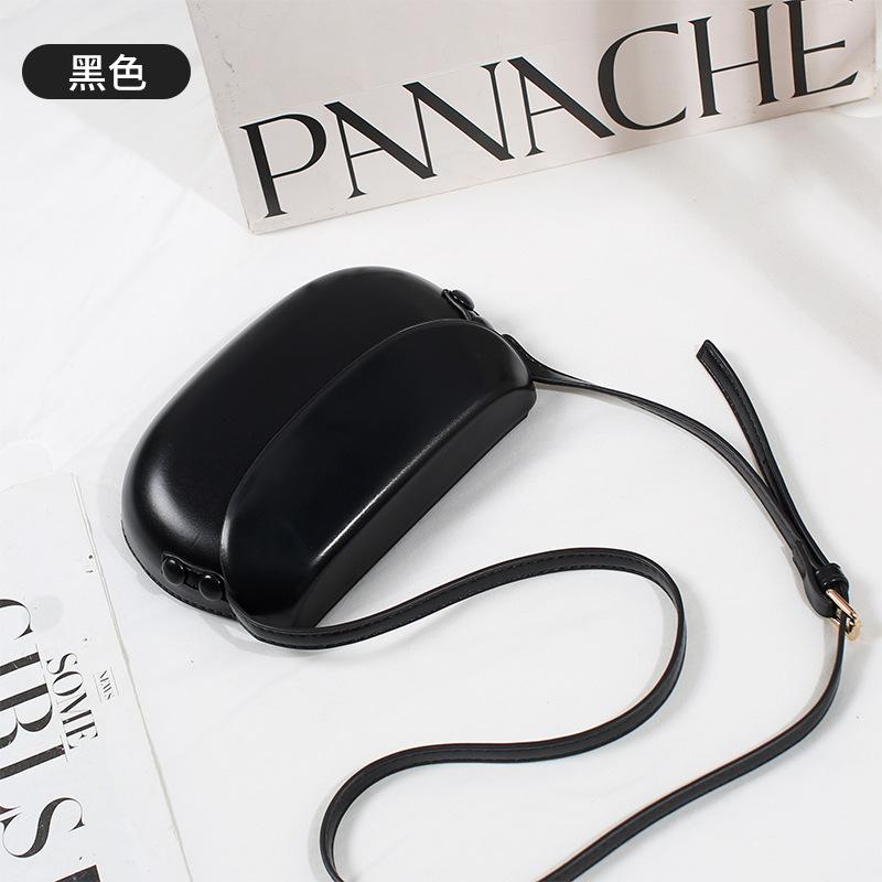 Большая сумка-мешок карамельного цвета для женщин, летняя, новая сумка-седло Joker, маленькая сумка через плечо для мобильного телефона.