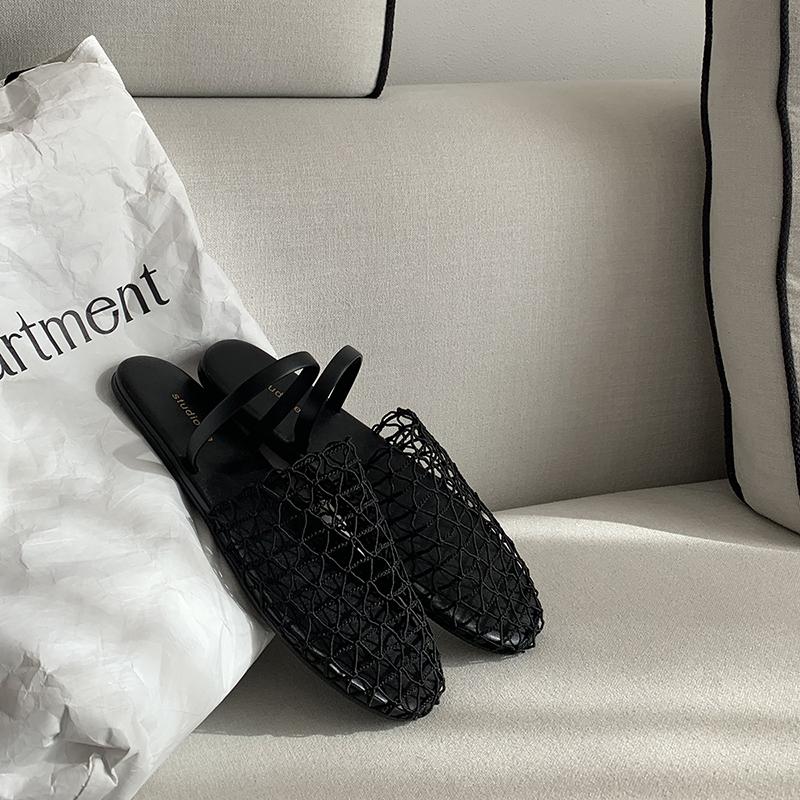 2024 Summer Women Beach Vacation Slippers Fashion Hollow Out Ladies Outdoor Flats Slides Female Retro Style Shoes
2024 Summer Women Beach Vacation Slippers Fashion Hollow Out Ladies Outdoor Flats Slides Female Retro Style Shoes