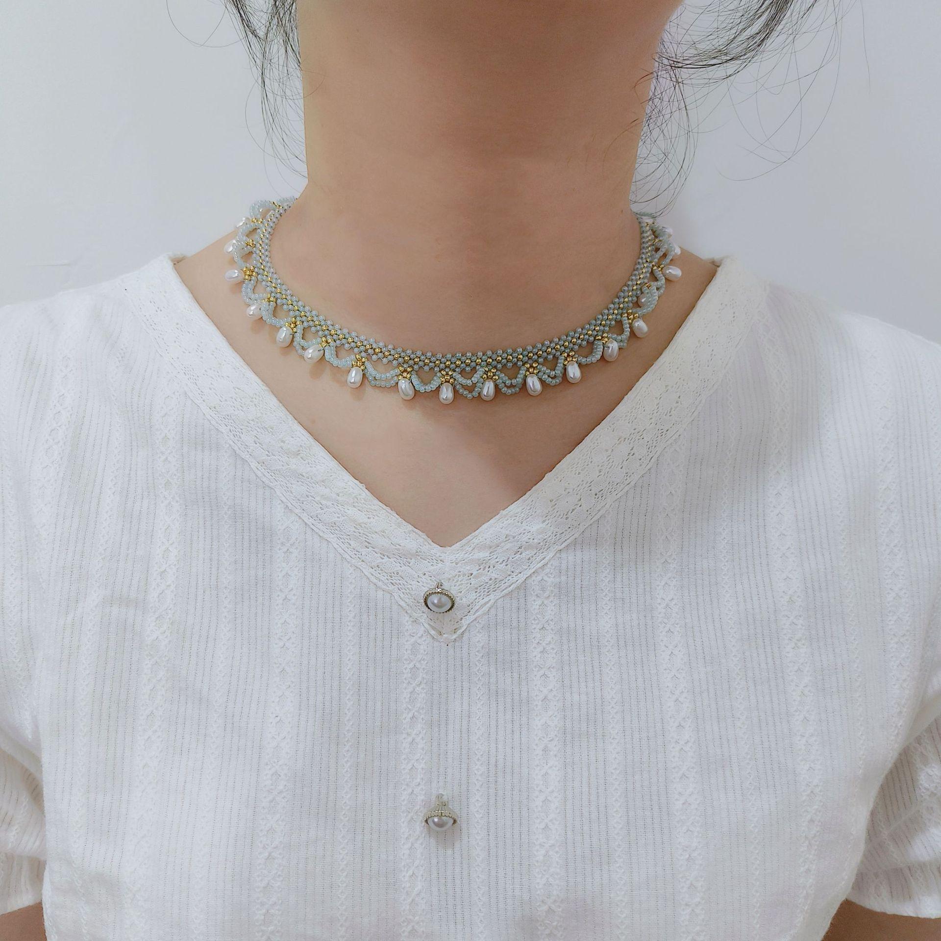 New Chinese Multi-Layer Lace Red And Blue Contrasting Color Beaded Necklace Women S High-End National Style Accessories Neck Chain
New Chinese Multi-Layer Lace Red And Blue Contrasting Color Beaded Necklace Women S High-End National Style Accessories Neck Chain